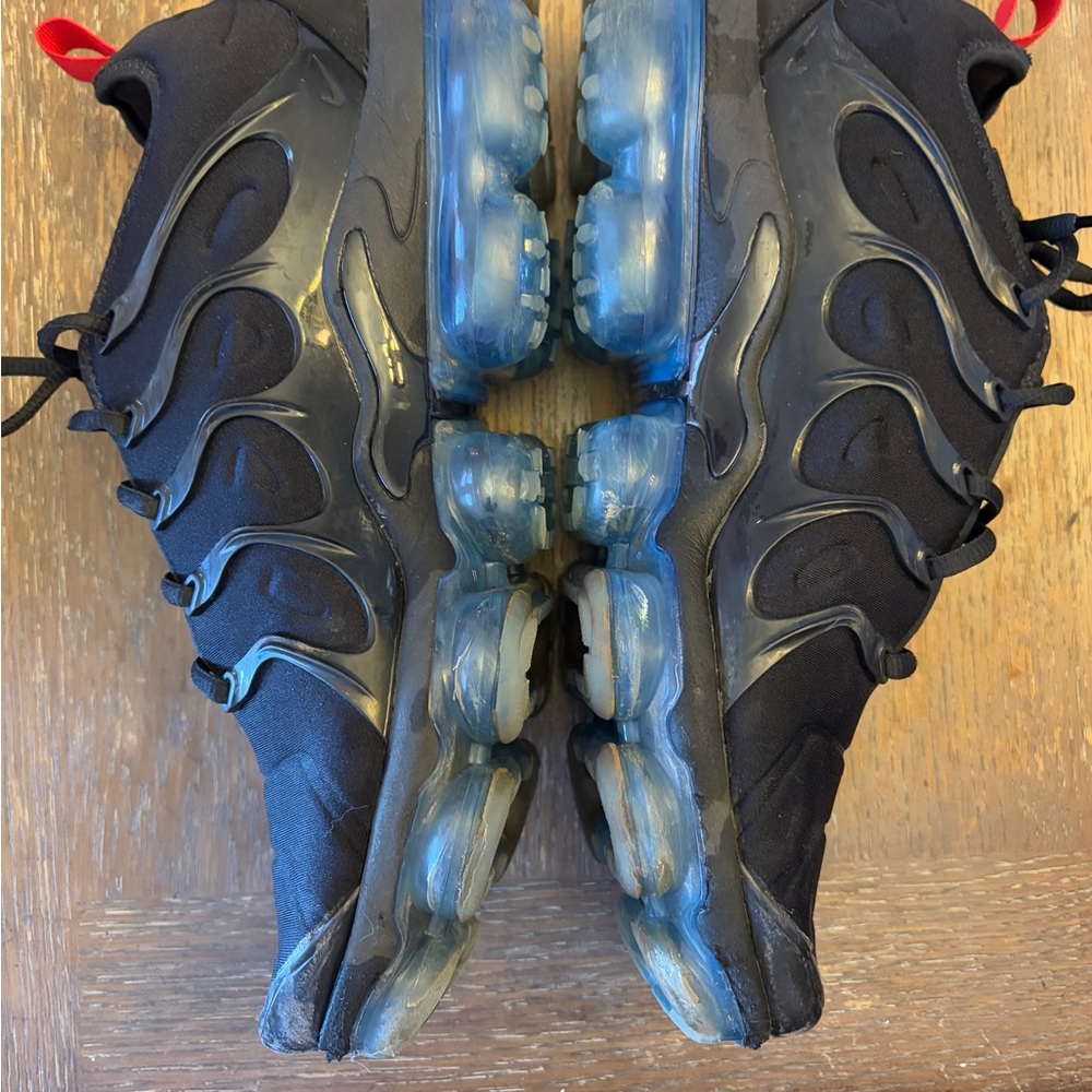 Air vaporMax plus black icy blue